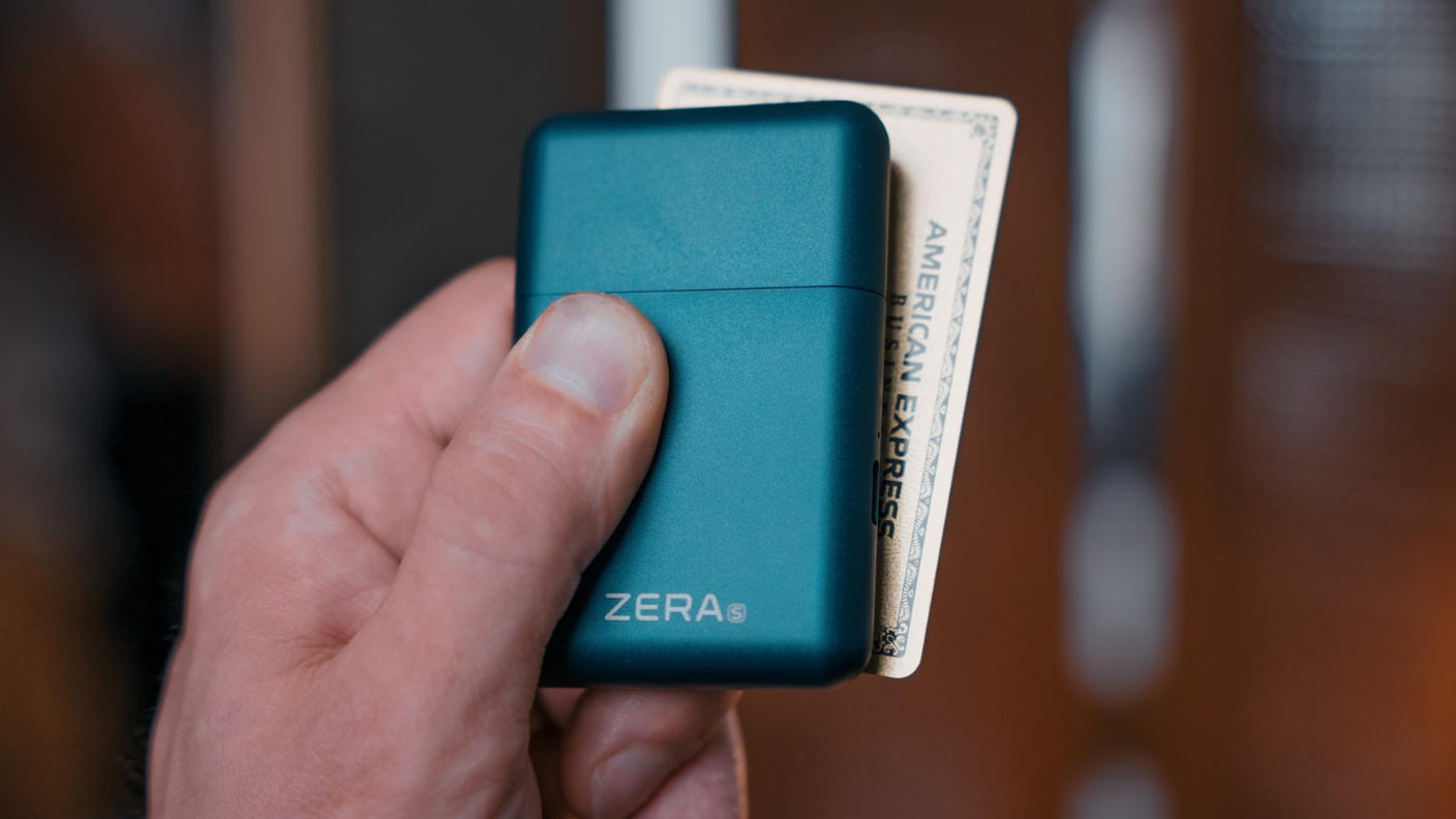 クラウドファンディングプロジェクト：カード型でポケットにも余裕で入る！超小型電動シェーバーZERA S SHAVER