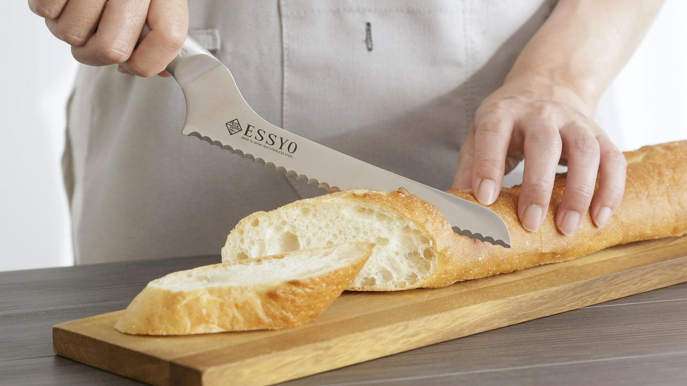 クラウドファンディングプロジェクト：もう扱いにくいとは言わせない！パンはもちろん、肉・野菜・ケーキまで一刀両断できるパンスライサー