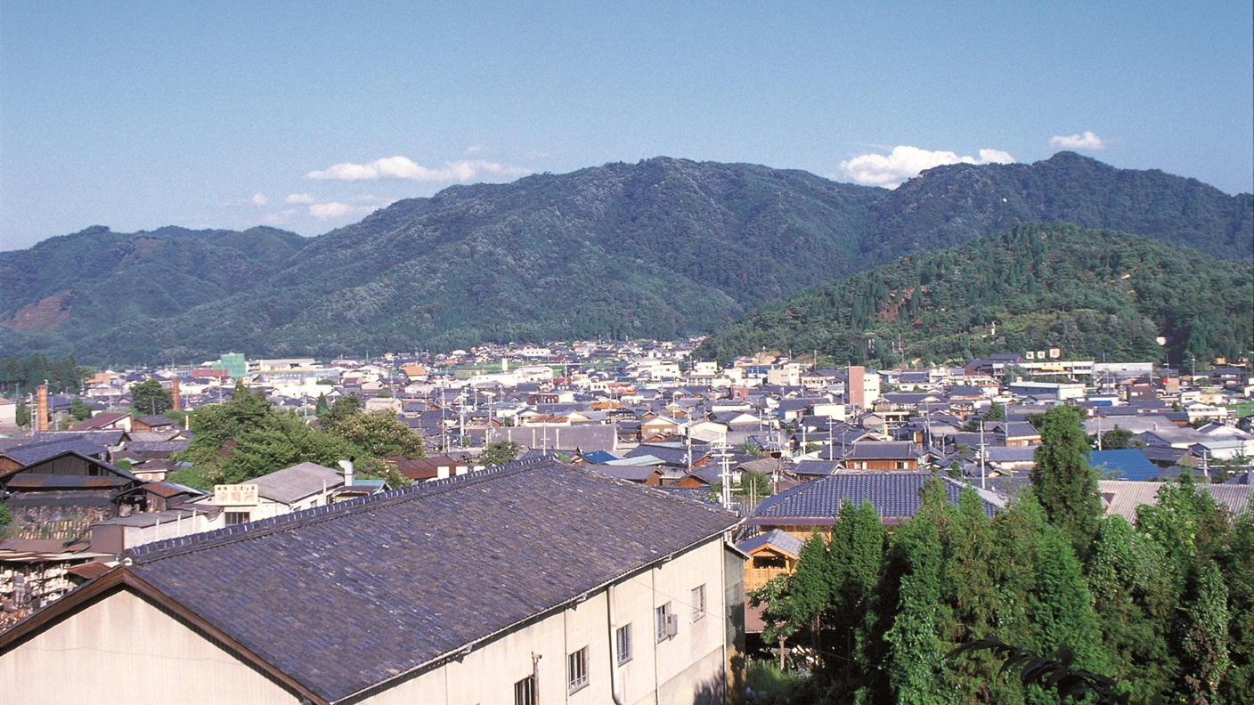 クラウドファンディングプロジェクト：作る＆食べるをもっと楽しむ！信楽焼の良さがつまった「Hangout Salt pot（塩壺）」