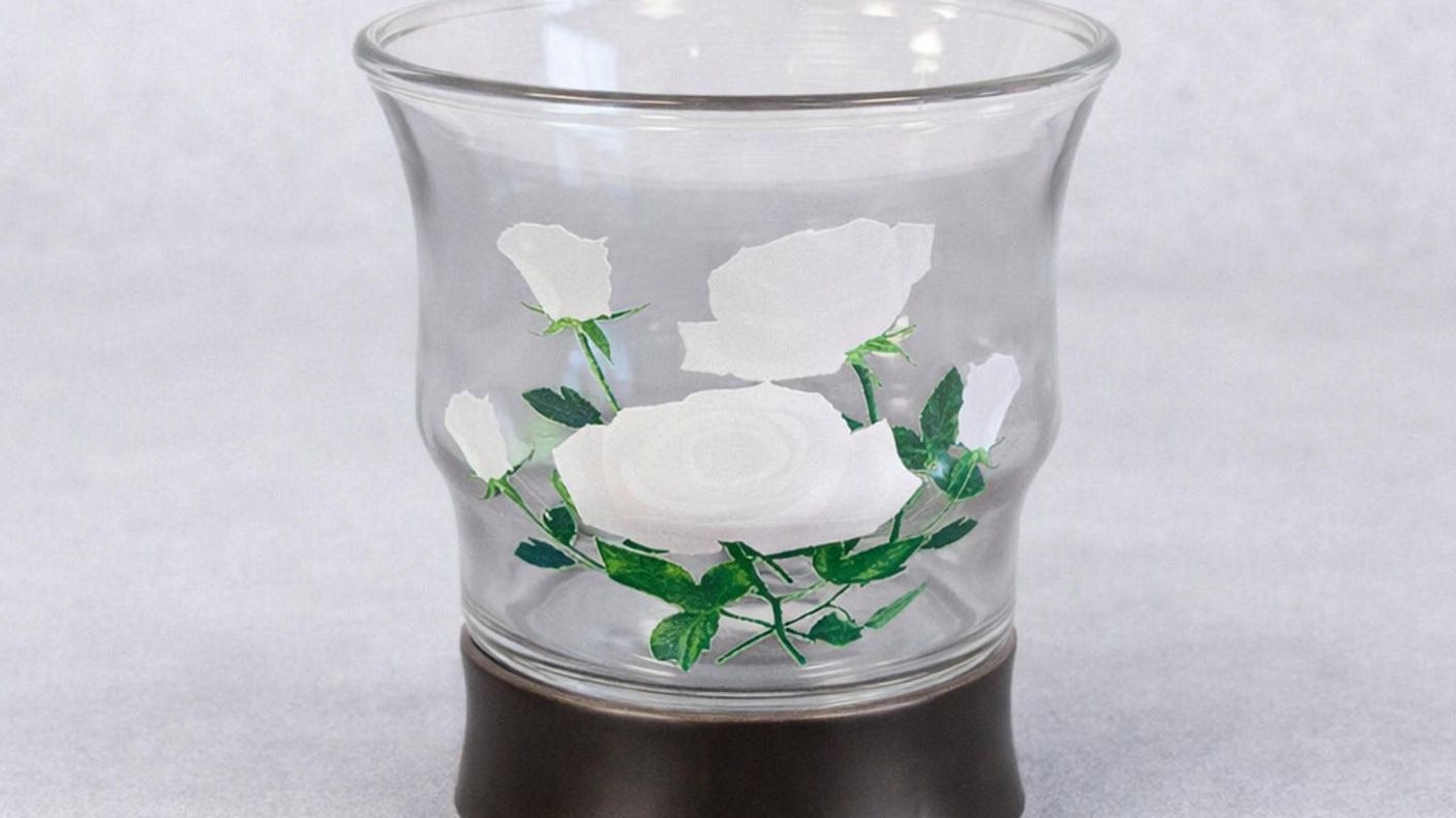 クラウドファンディングプロジェクト：伝統の有田焼とガラスのコラボレーション　マジックグラス