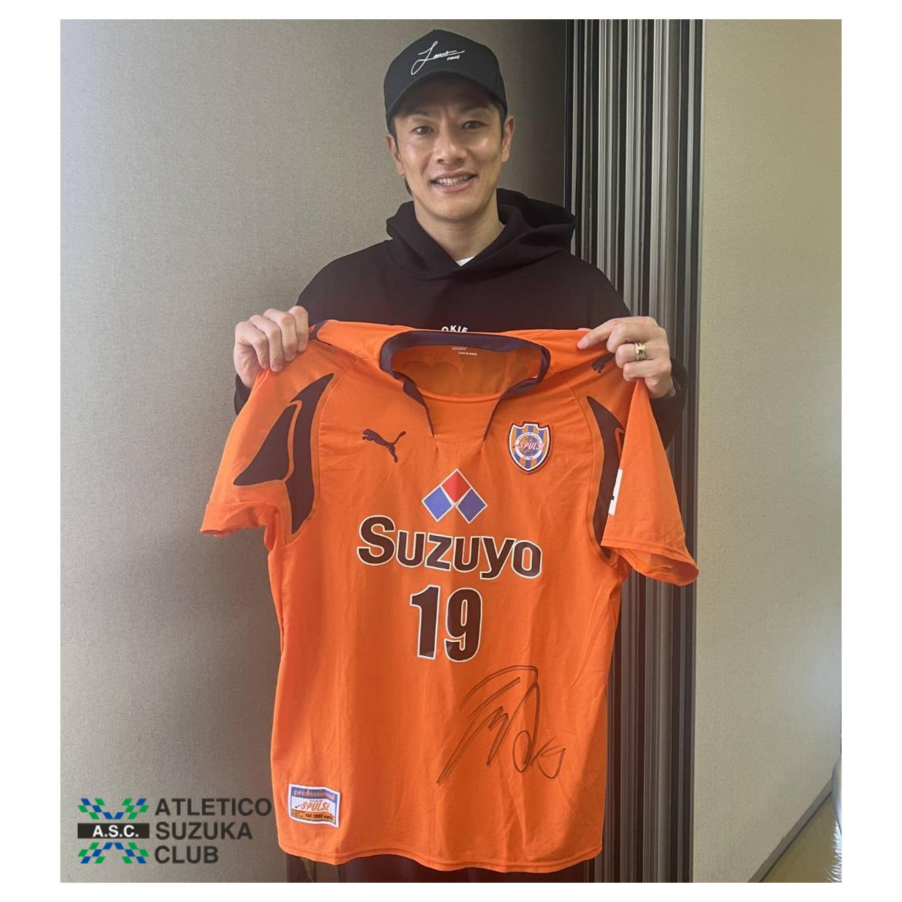 アイナックプロサッカー選手サイン付きボール 2019 INAC神戸レオネッサ